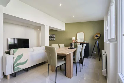 Chambre privée à 74 Rte de Paris, 80000 Amiens, France, image 10 de 21