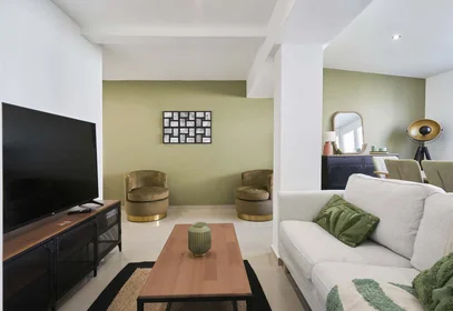 Chambre privée à 74 Rte de Paris, 80000 Amiens, France, image 12 de 24