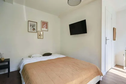 私人房间 在 74 Rte de Paris, 80000 Amiens, France, 23的图像6