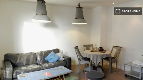 Logement entier à Rue du Point du Jour, image 4 de 19