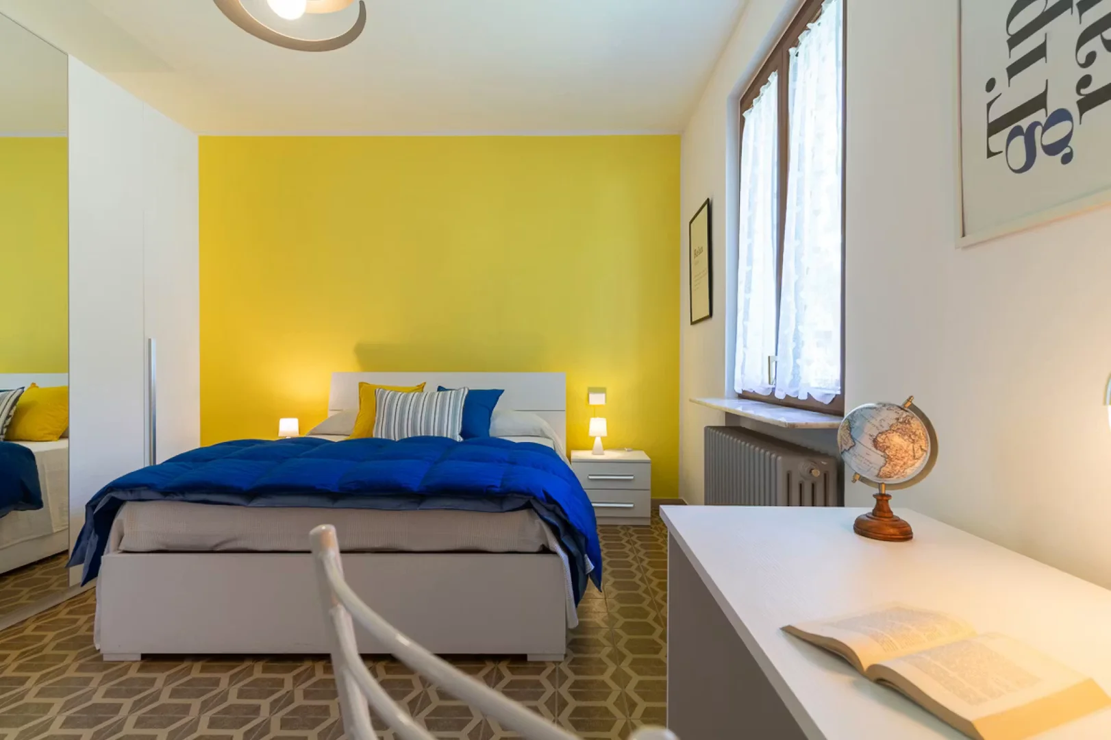 Helles und luftiges Studentenzimmer mit einfachem Zugang zur Universität in 