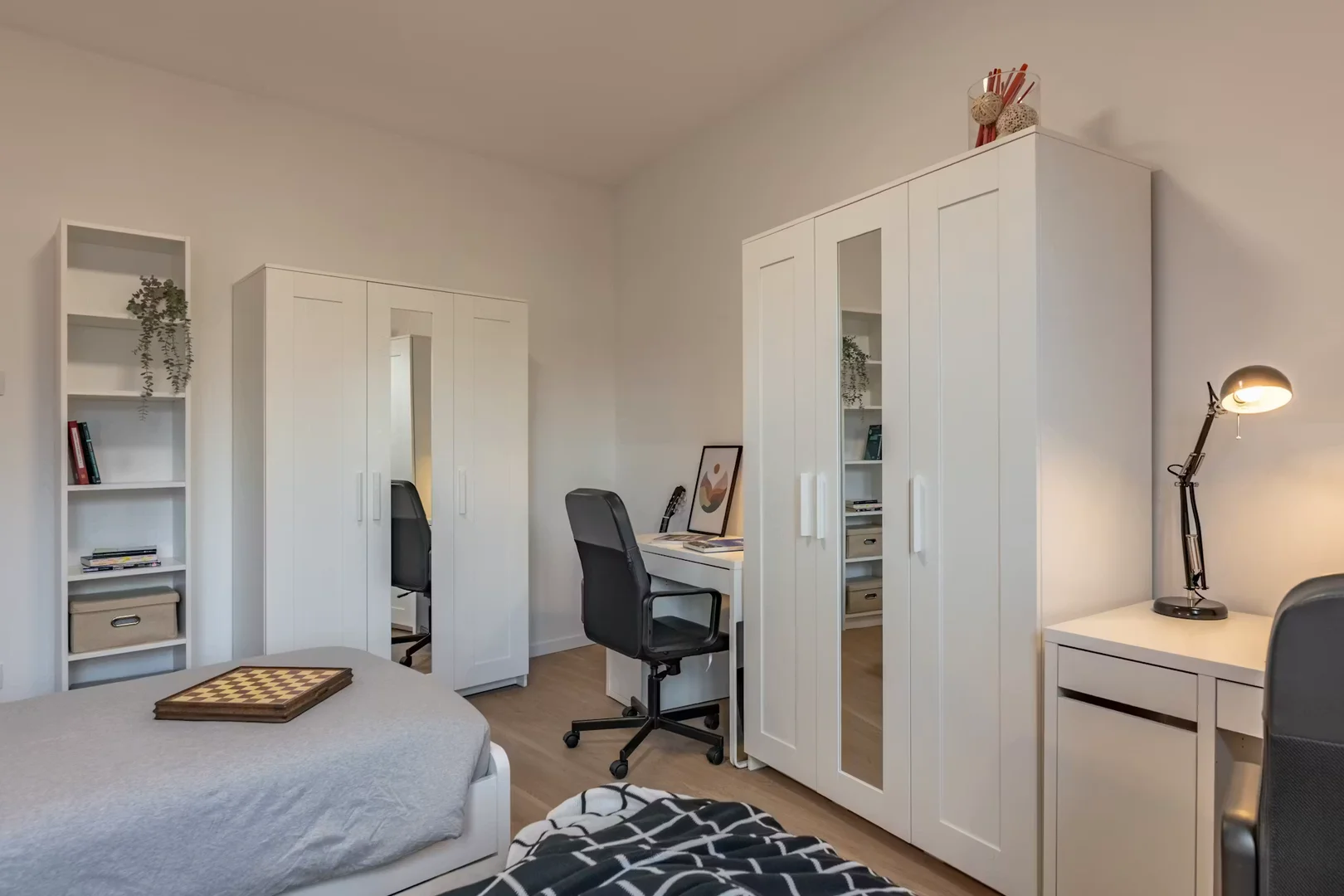 Helles und luftiges Studentenzimmer mit einfachem Zugang zur Universität in