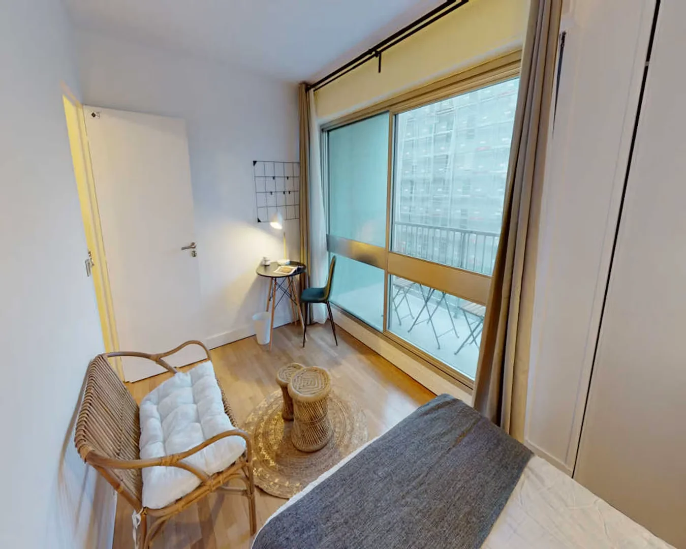 Habitación estudiantil económica con ubicación conveniente en 