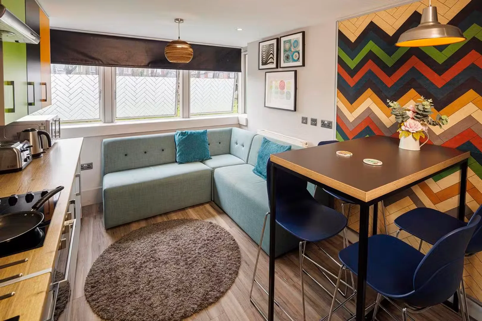 Quarto amigo do estudante em  com comodidades modernas