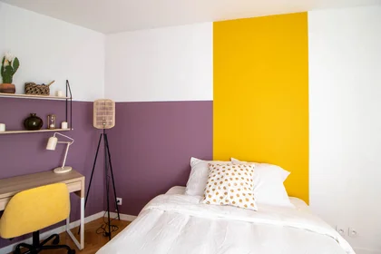 Chambre privée à 10 rue de Bailly, image 1 de 19