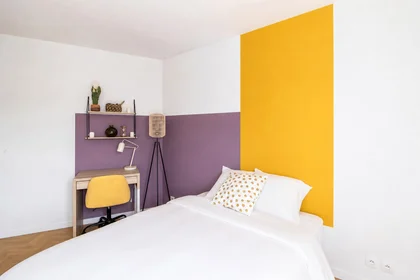 Chambre privée à 10 rue de Bailly, image 17 de 19
