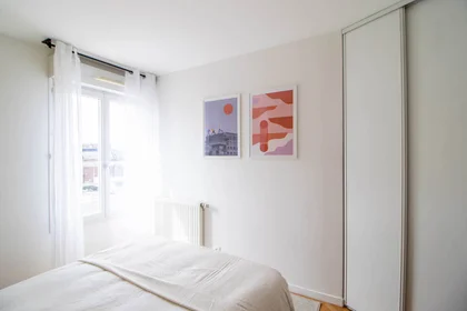 Chambre privée à 10 rue de Bailly, image 5 de 19