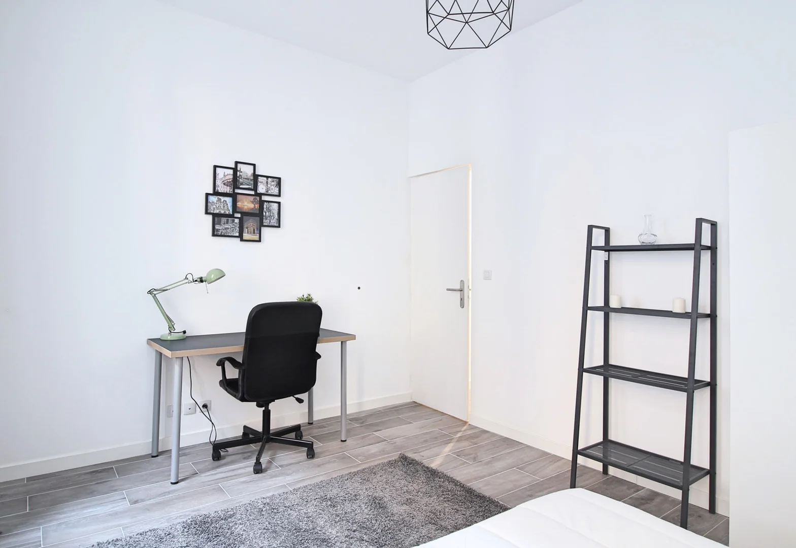 Habitación asequible para estudiantes con buena iluminación en 