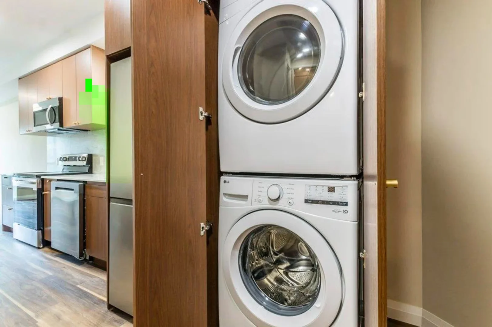 Economical student room with convenient location in 