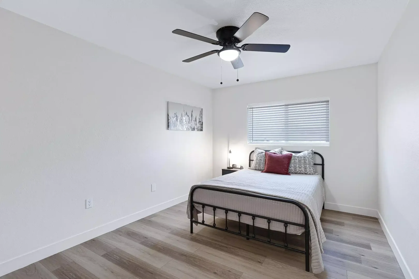 Habitación estudiantil amplia y cómoda en 
