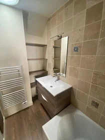 Quarto privado em Angers, 49000, imagem 9 de 16