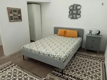 Privatzimmer in der Avenida Sá da Bandeira, bild 1 von 10