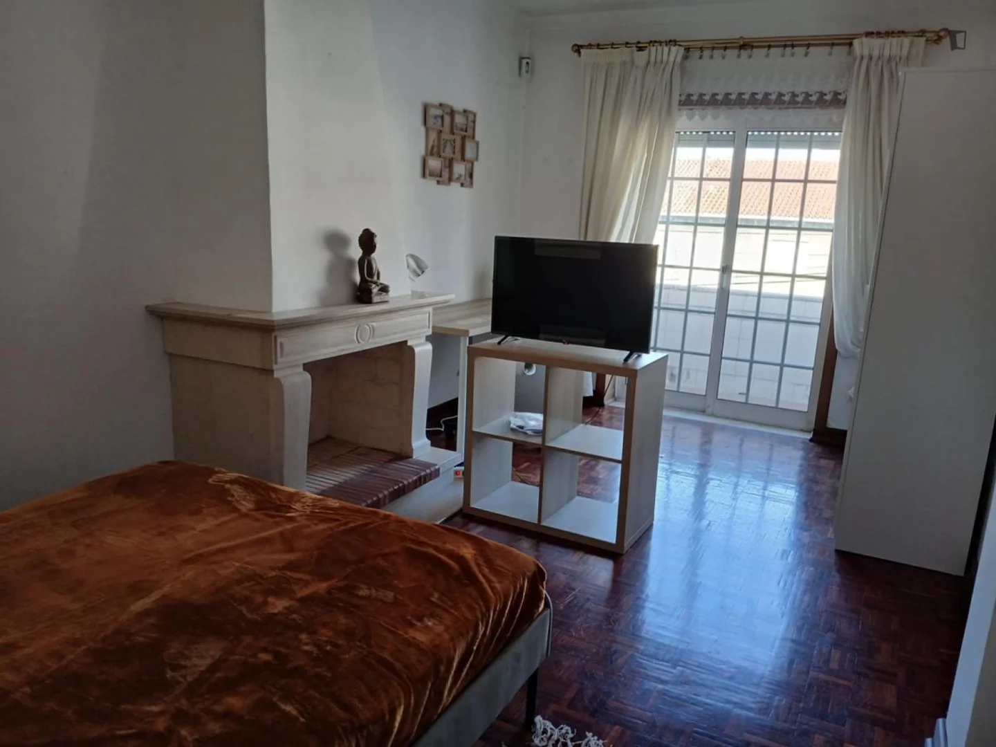Quarto de estudante funcional perfeito para estudar em