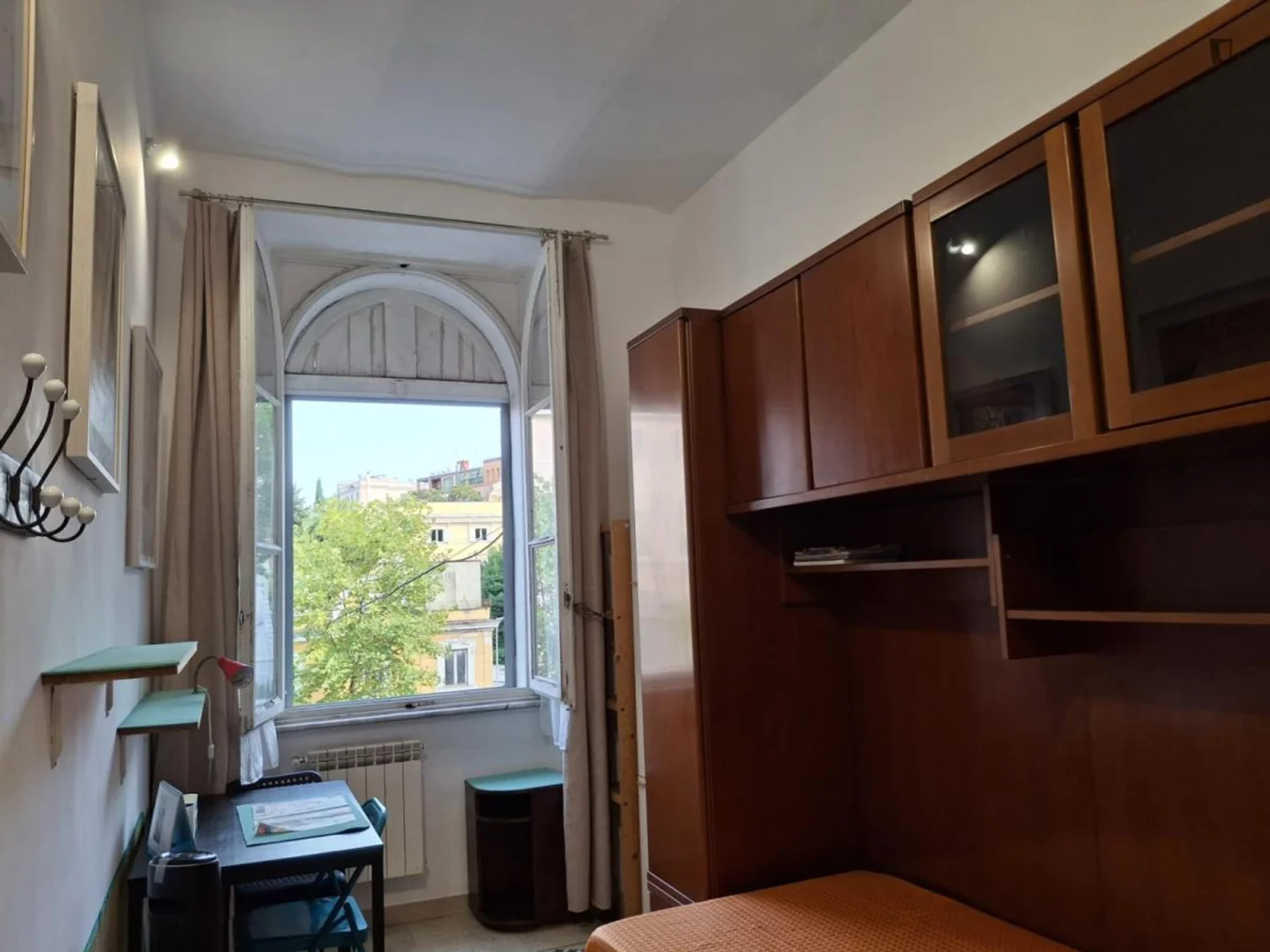 Quarto de estudante funcional perfeito para estudar em 