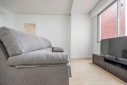 Private room at Carrer d'Emili Baró, image 10 of 19