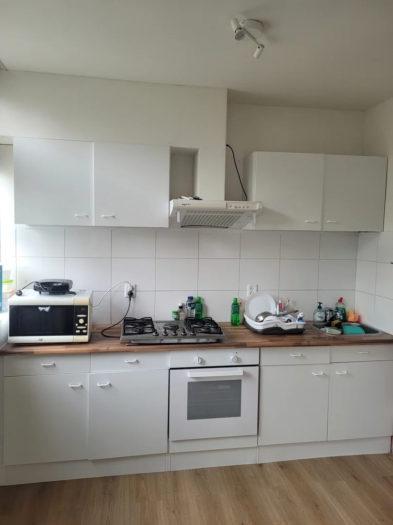 Wygodny i przestronny pokój studencki w 