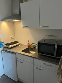 Stanza privata in Barbarossastraat, immagine 1 di 8