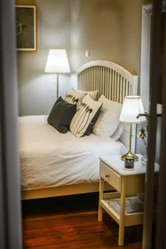Private room at Rua da Misericórdia, Ponta Delgada, image 1 of 10