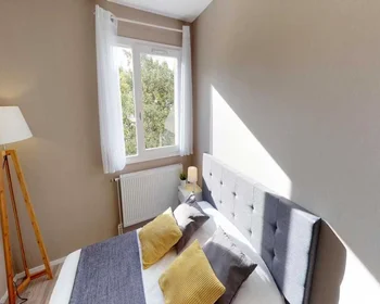 Stanza privata in Rue de Saint-Cloud, 7th Arrondissement, immagine 3 di 10