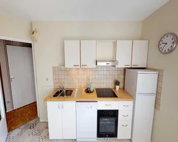 Stanza privata in Rue de Saint-Cloud, 7th Arrondissement, immagine 6 di 10