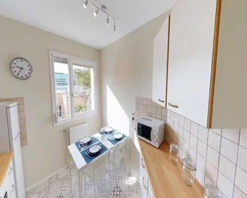 Stanza privata in Rue de Saint-Cloud, 7th Arrondissement, immagine 9 di 10