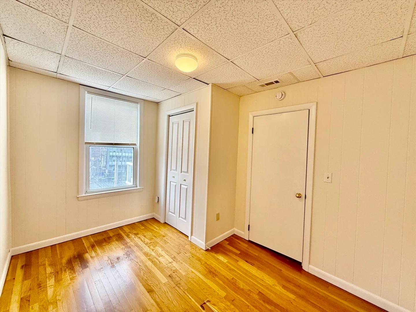 724, Cambridge St., Unit 3, Wellington, Cambridge, MA, 02141