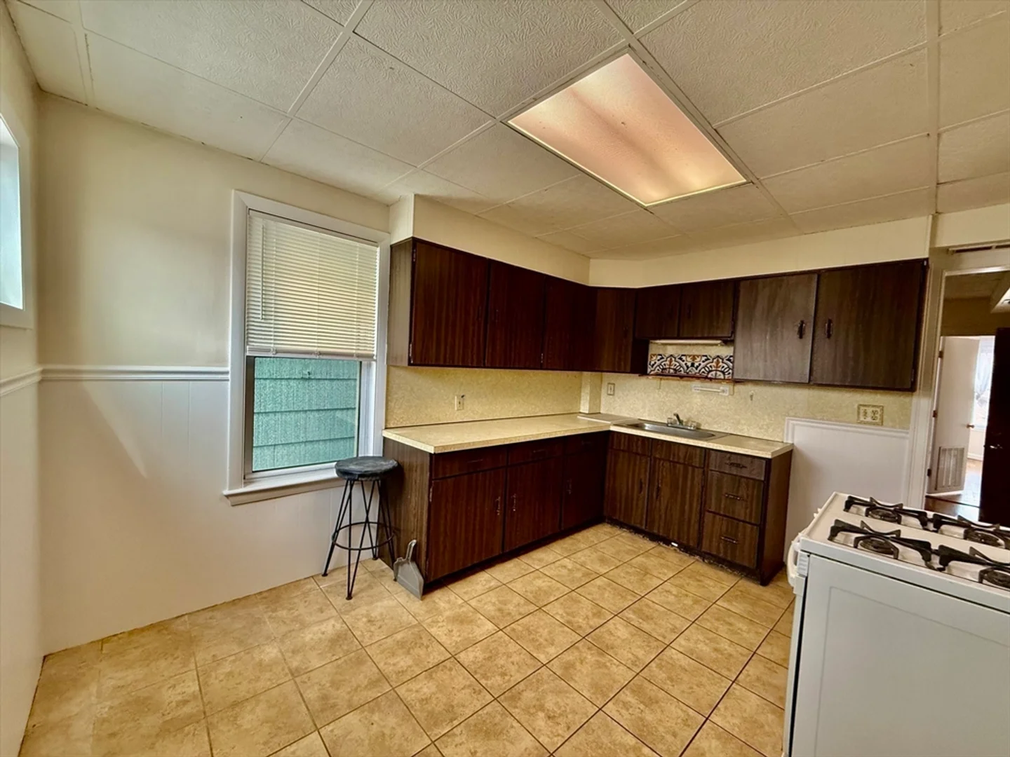 724, Cambridge St., Unit 3, Wellington, Cambridge, MA, 02141