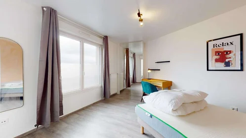 Private room at rue Jean Jaurès, image 1 of 10