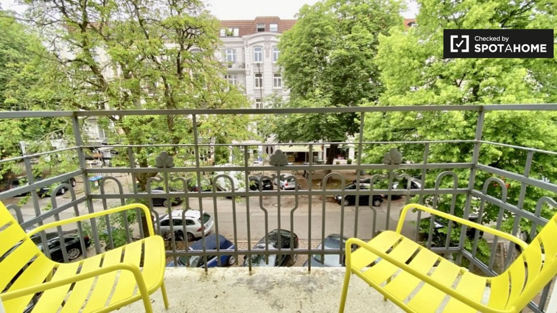 Chambre confortable pour étudiants disponible dans 