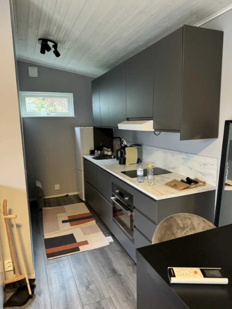 Habitación para estudiantes en  con área de estudio y facilidades compartidas