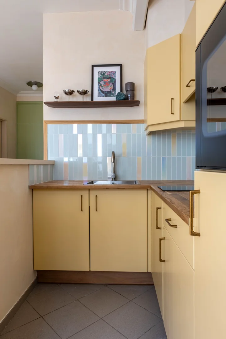 Habitación estudiantil económica cerca del campus en