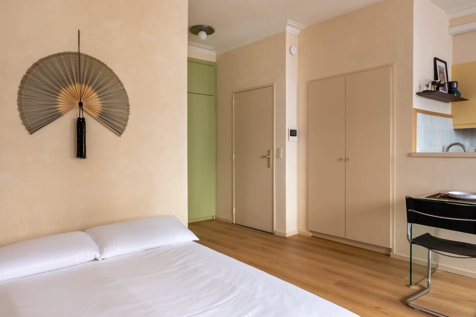 Habitación acogedora para estudiantes disponible en