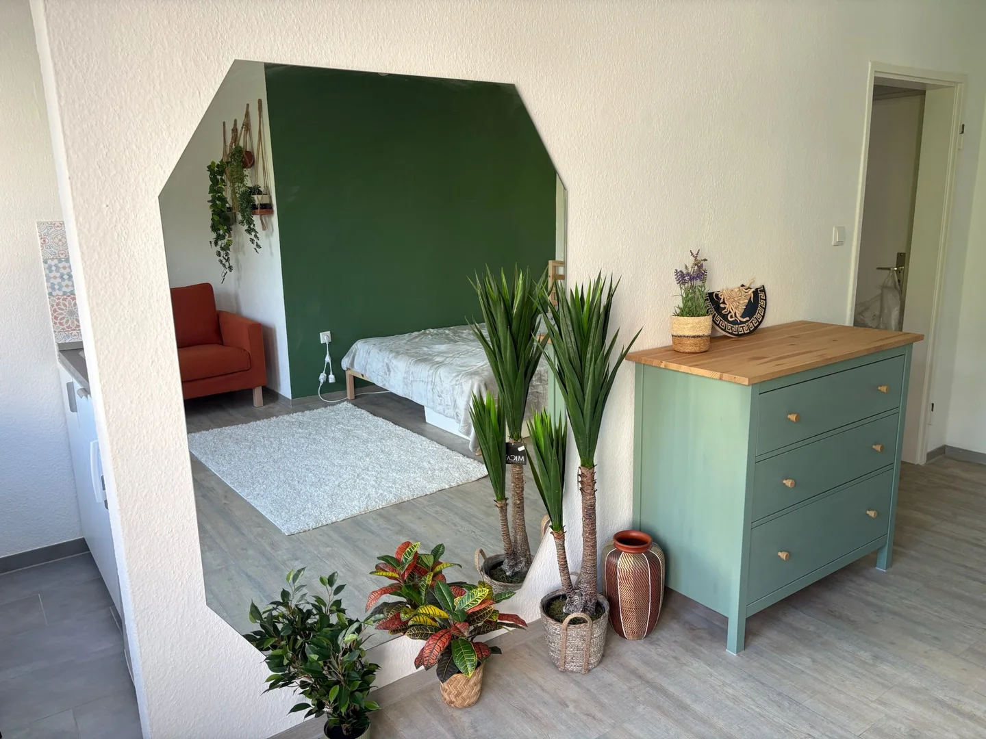 Chambre confortable pour étudiants disponible dans 