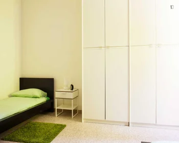 Quarto privado em Via Guglielmo Oberdan, imagem 6 de 18