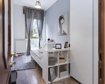 Habitación privada en Viale Giovanni Vicini, imagen 1 de 41