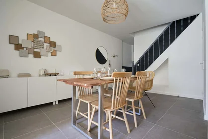 Chambre privée à 78 Rue Saint-Géry, 59300 Valenciennes, France, image 16 de 25