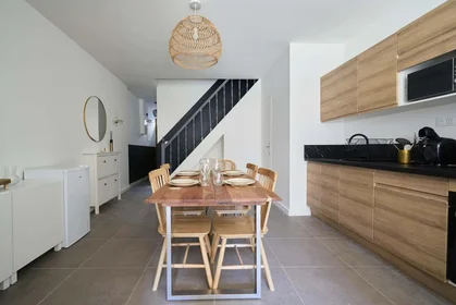 Chambre privée à 78 Rue Saint-Géry, 59300 Valenciennes, France, image 17 de 25