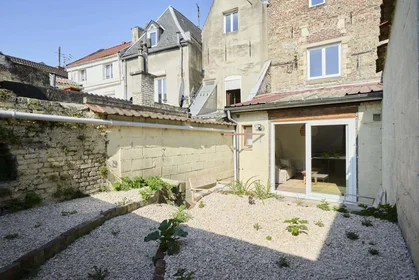 Chambre privée à 78 Rue Saint-Géry, 59300 Valenciennes, France, image 24 de 25