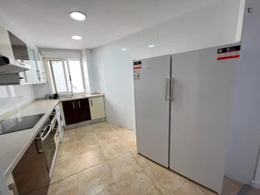 Habitación privada en C/ del Reverend José Maria Pinazo, imagen 15 de 27