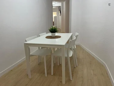 Habitación privada en C/ del Reverend José Maria Pinazo, imagen 17 de 27