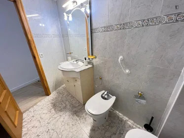 Habitación privada en C/ del Reverend José Maria Pinazo, imagen 19 de 27