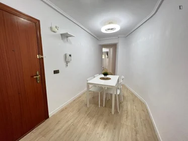 Habitación privada en C/ del Reverend José Maria Pinazo, imagen 25 de 27