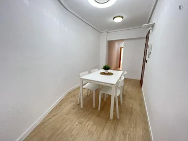 Habitación privada en C/ del Reverend José Maria Pinazo, imagen 26 de 27