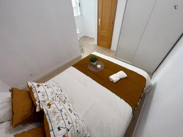 Habitación privada en C/ del Reverend José Maria Pinazo, imagen 4 de 27