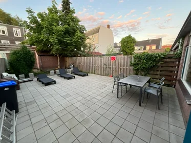 Chambre privée à Spijkerstraat, image 1 de 6