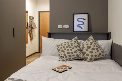 Chambre privée à The Tannery 115 Bath Ln, Leicester LE3 5EU, United Kingdom, image 1 de 10