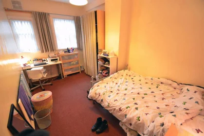 整套公寓 在住宅内 在 124 Belle Vue Rd, Leeds LS3 1HF, UK, 33的图像22