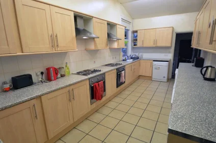 整套公寓 在住宅内 在 124 Belle Vue Rd, Leeds LS3 1HF, UK, 33的图像4