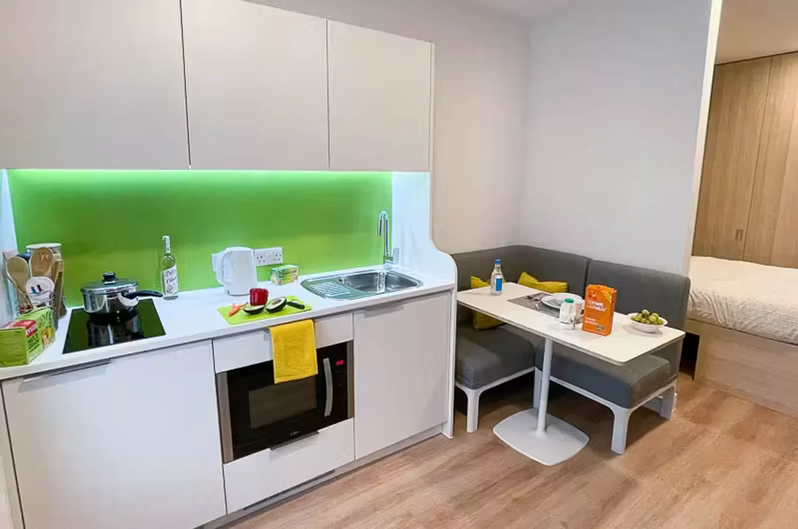 Habitación estudiantil económica cerca del campus en