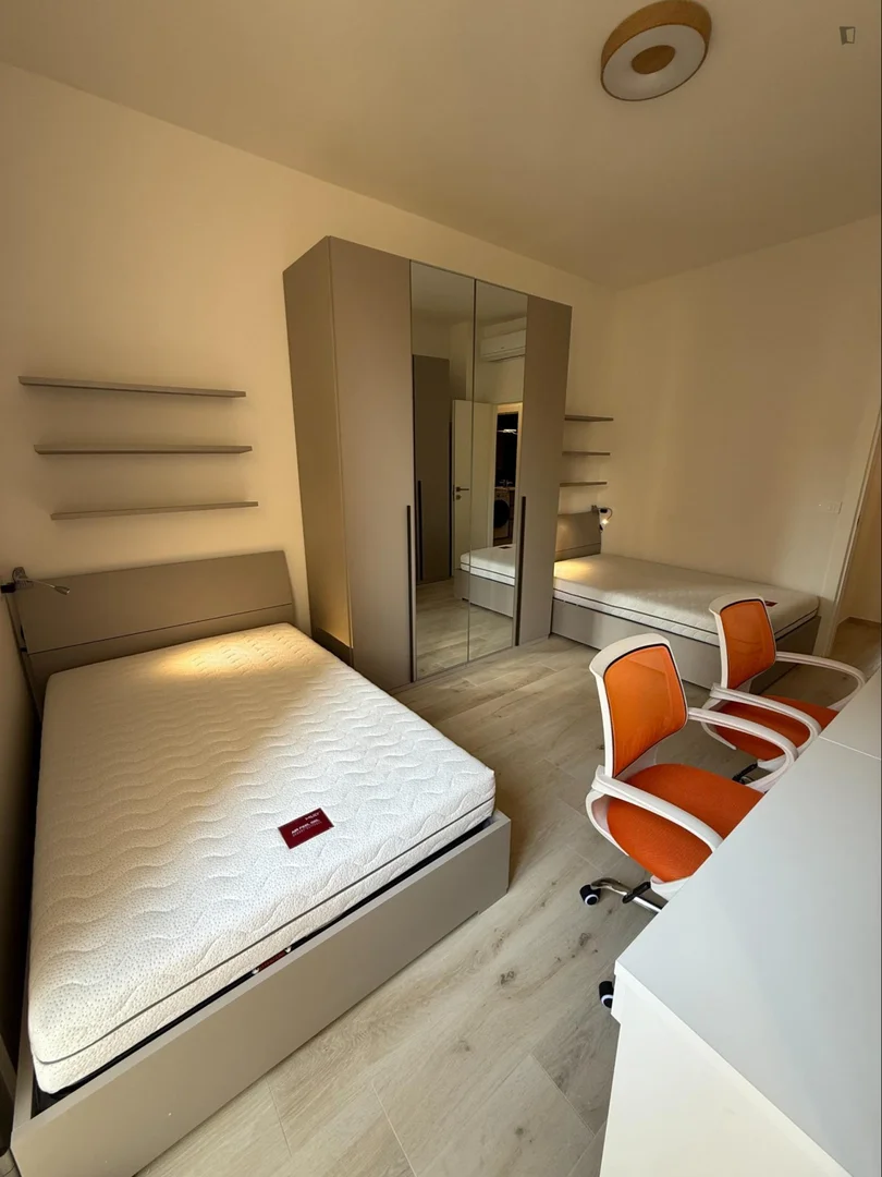 Habitación para estudiantes en  con área de estudio y facilidades compartidas